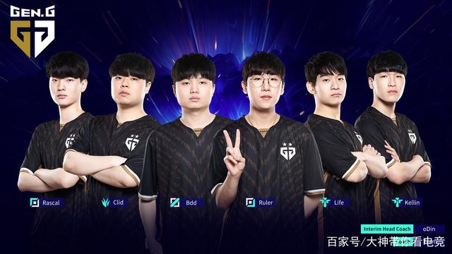 随着时间的 随着时间的