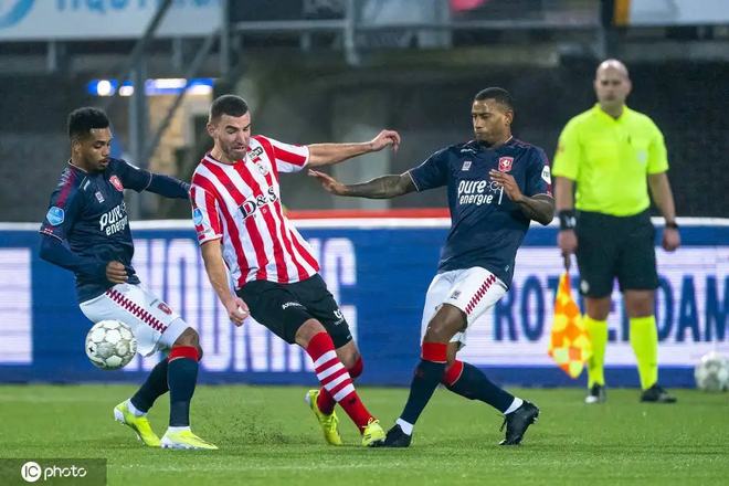 的决定是一 的决定是一