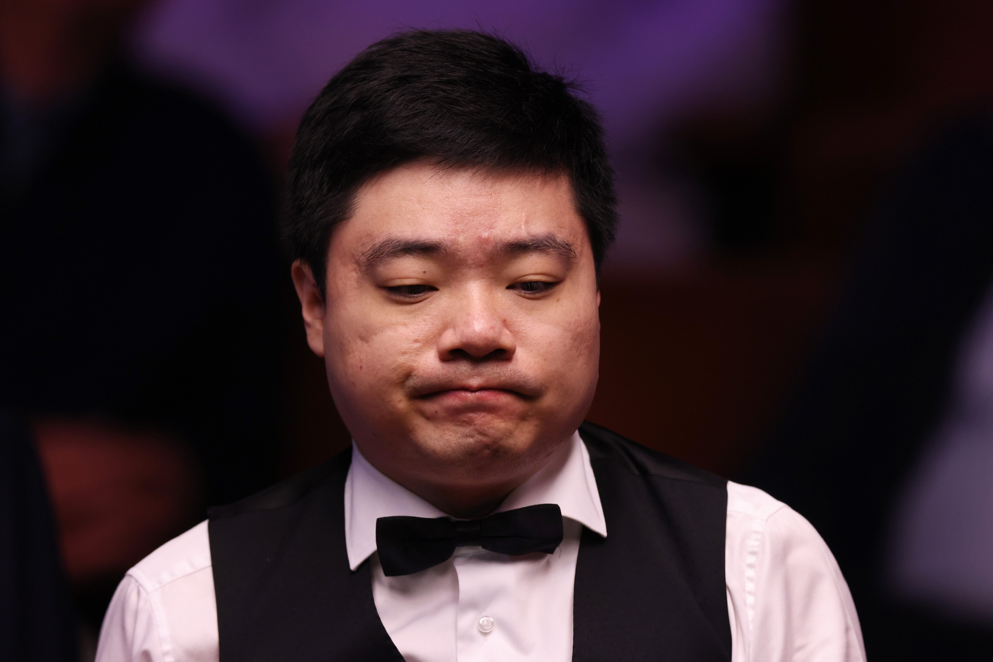 他以出色的 他以出色的