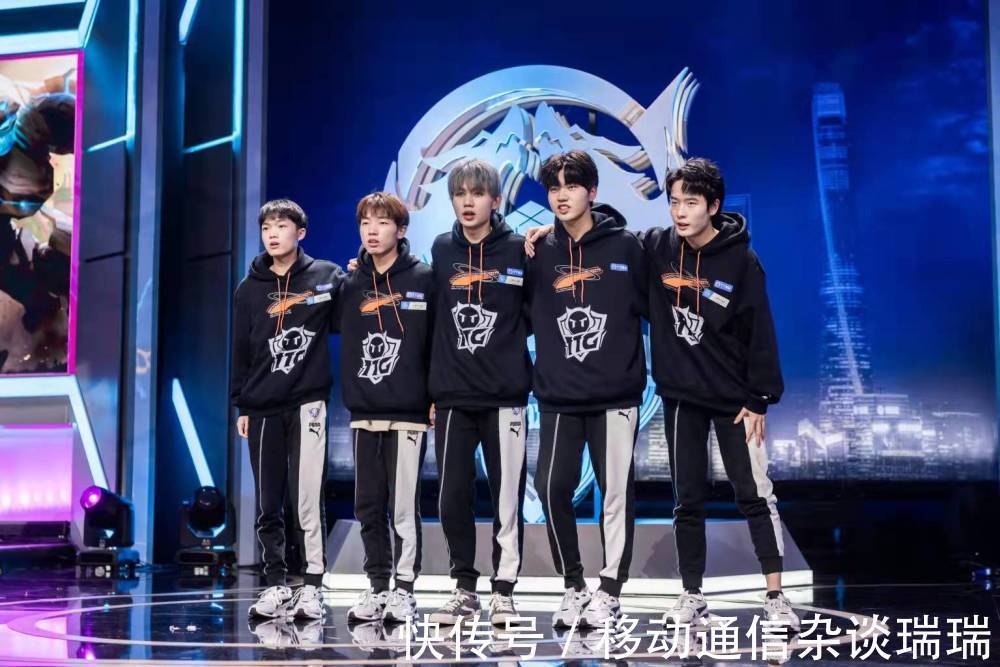 用雄厚的资 用雄厚的资