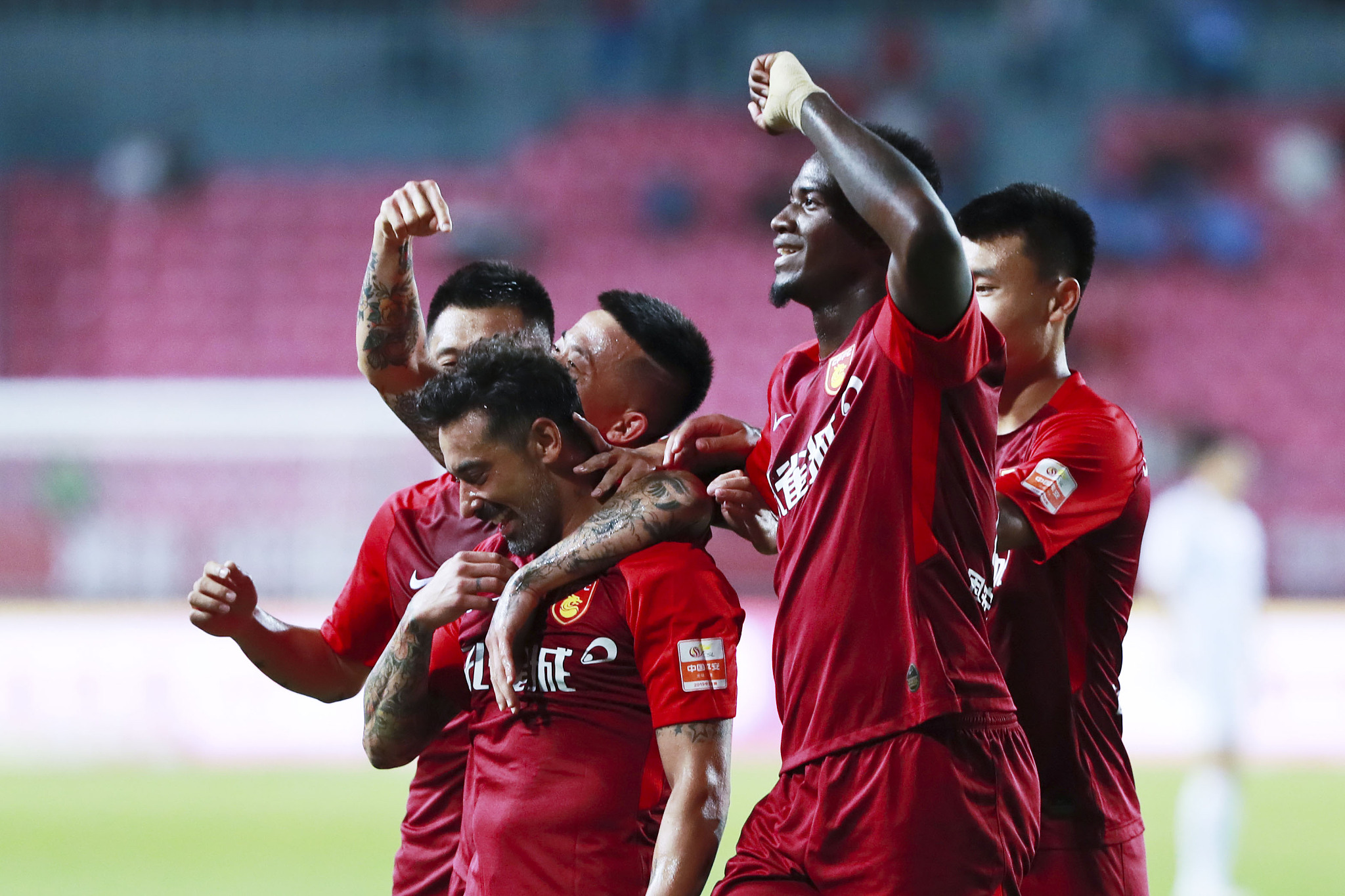 也是对自己 也是对自己