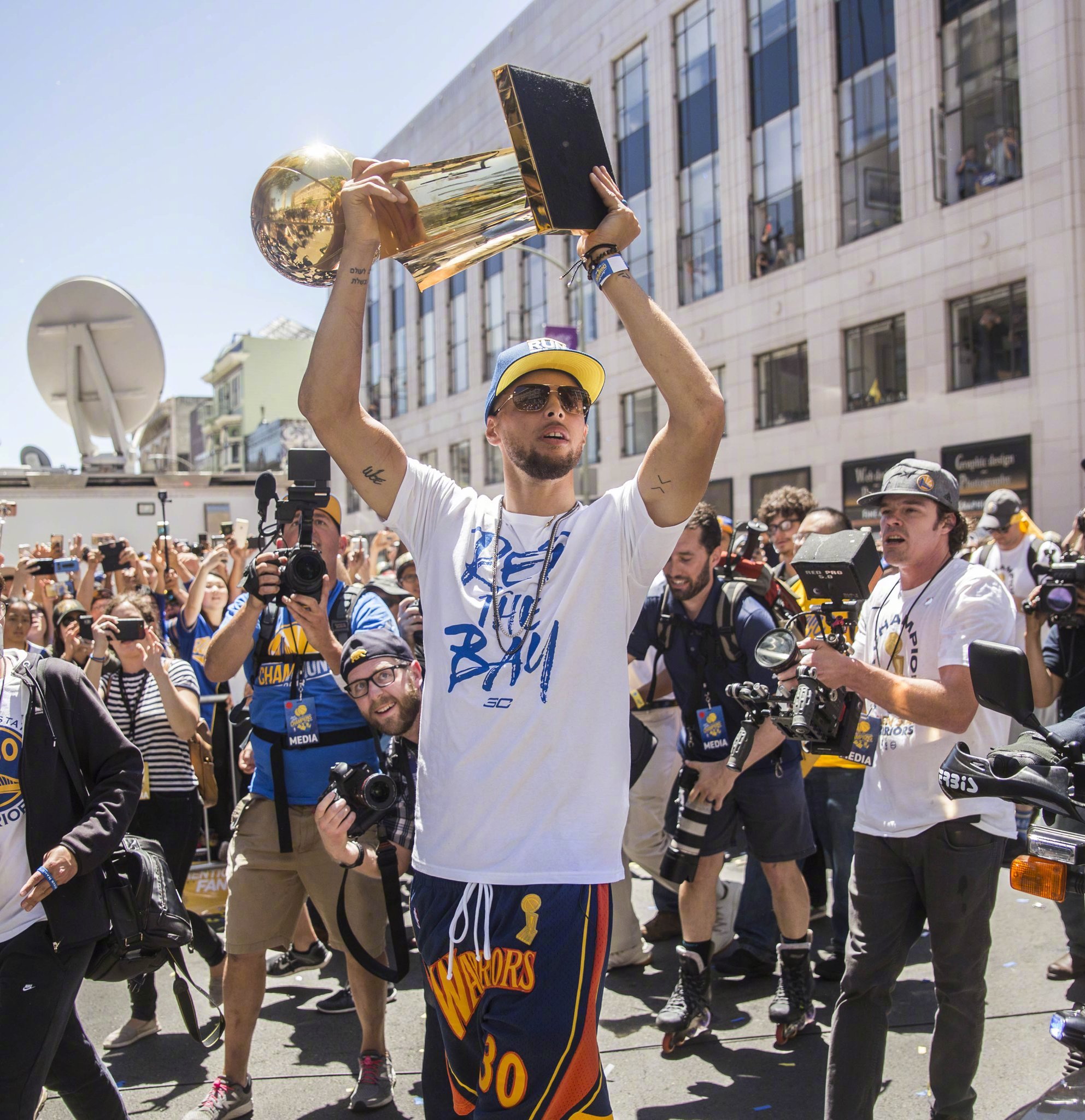 皇马中卫伤 皇马中卫伤